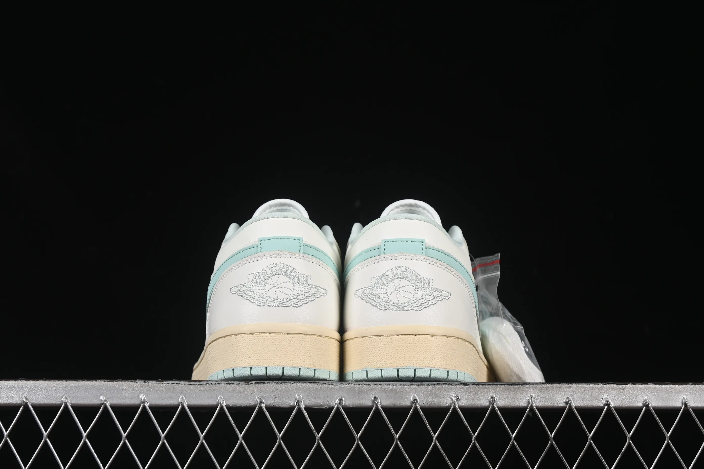 All categories Air Jordan Jordan series basketball shoes Air Jordan 1 Low Air Jordan 1 Low AJ1 Joe 1 white mint green low-top cultural and leisure sports sneakers DC0774-134